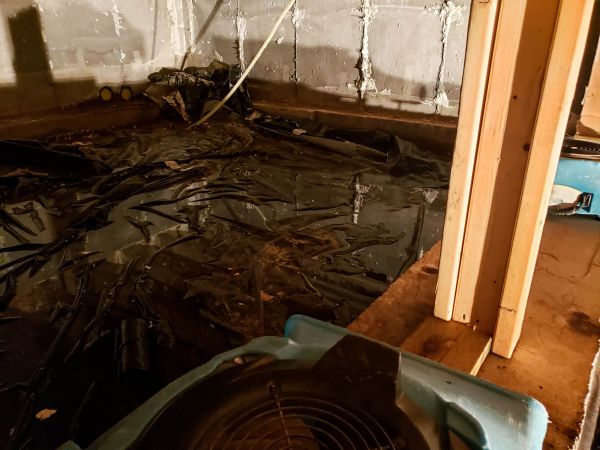 Crawlspace Water Cleanup in Utica